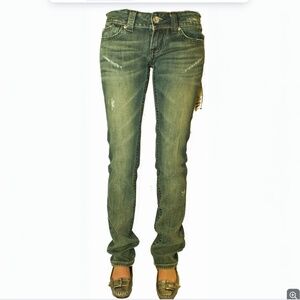 Miss Me Belgian Green Tint Wash